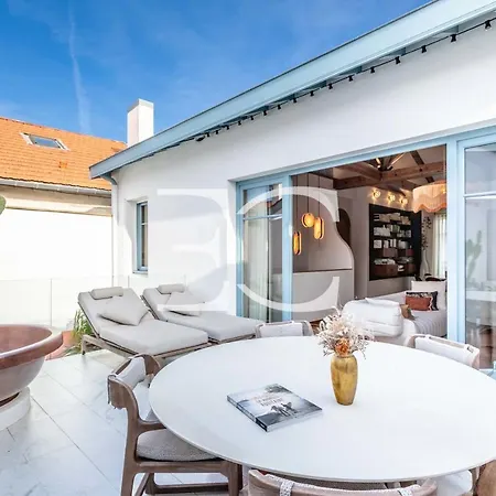 Easy Cles-villa Cote Des Basques Parking Ac Villa Biarritz